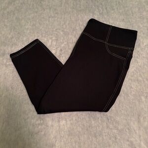 Capri Leggings Black with White Stitching US 2XL